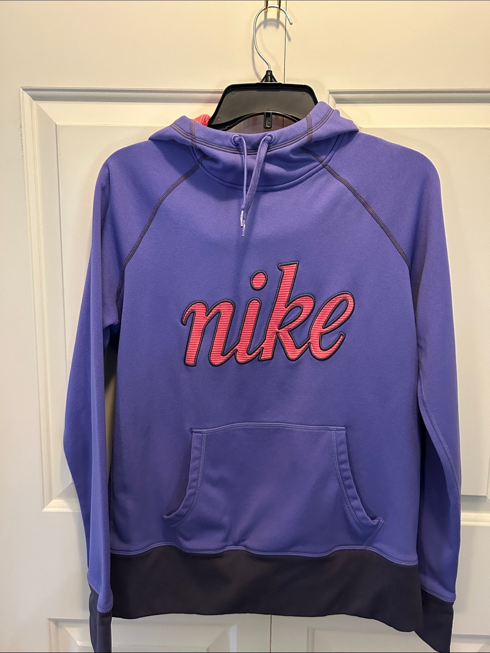 Nike Therma-fit Women’s Purple Hoodie with Pink Script Logo size Medium